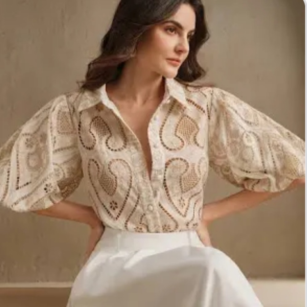 Cream Eyelet Lace Puff-Sleeve Blouse